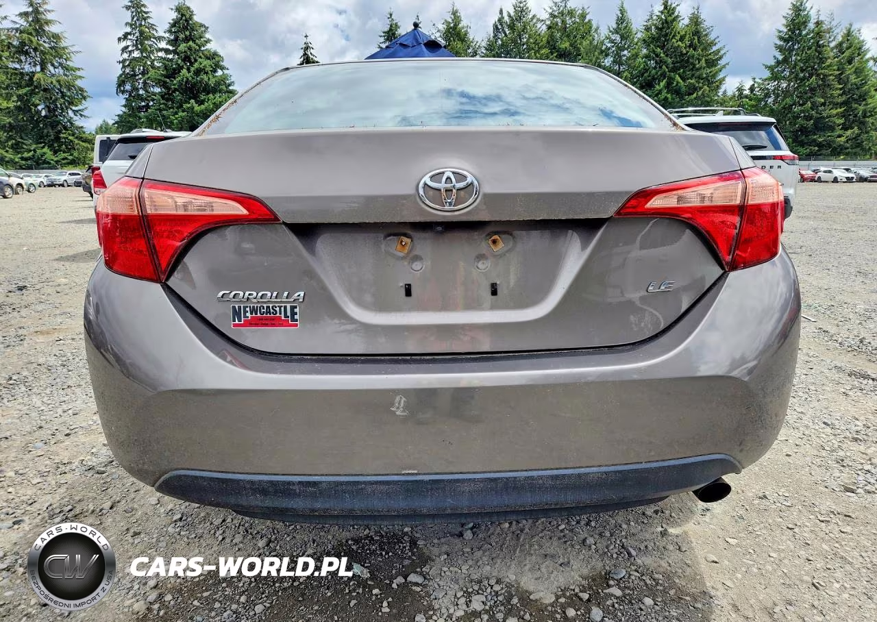2017 Toyota Corolla Le VIN:2T1BURHE2HC843040 - 6