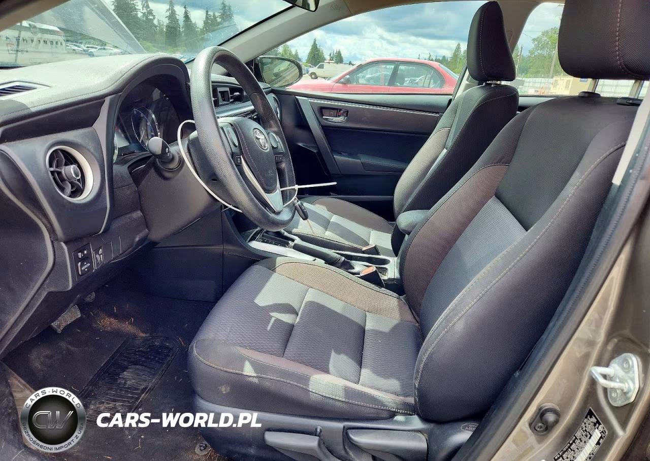 2017 Toyota Corolla Le VIN:2T1BURHE2HC843040 - 7