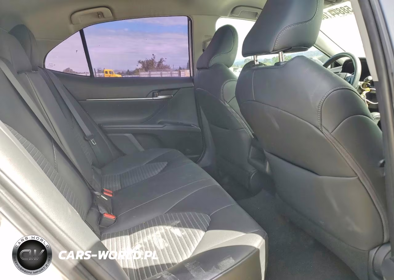 2019 Toyota Camry Se VIN:4T1B11HK5KU844639 - 10