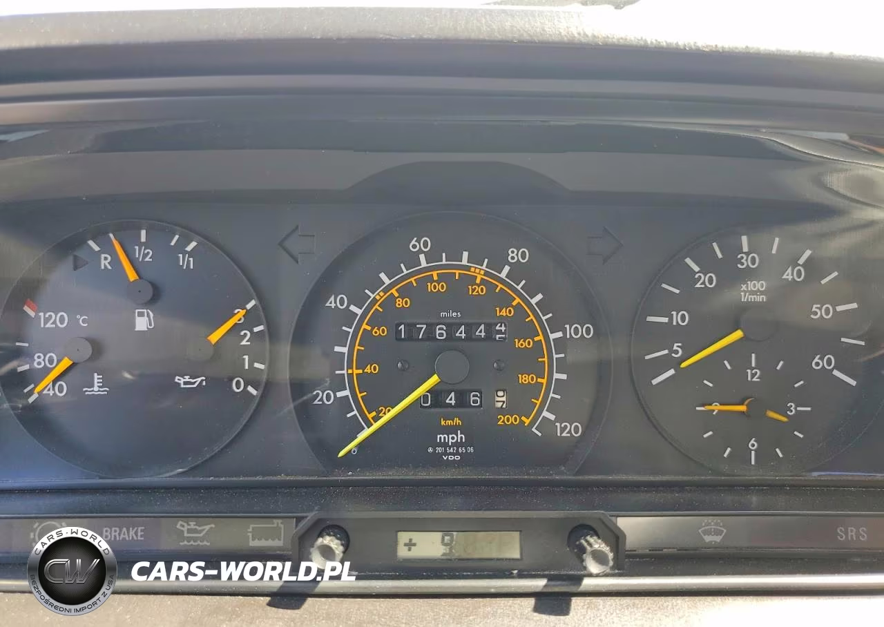 1988 Mercedes-Benz 190 D 2.5 VIN:WDBDB26D4JF455030 - 9