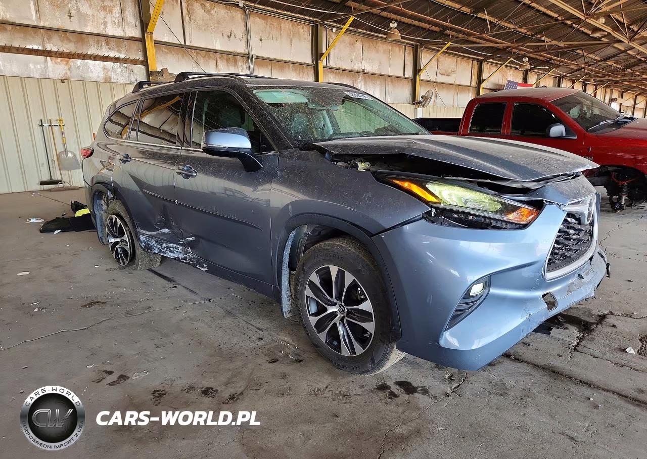 2020 Toyota Highlander Xle VIN:5TDHZRBH3LS029641 - 4