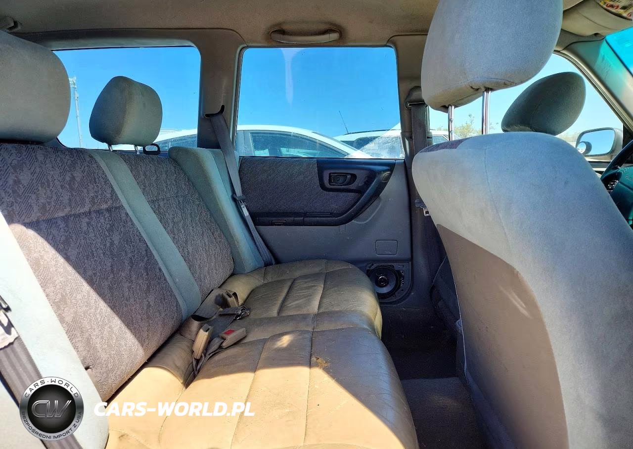 2000 Subaru Forester L VIN:JF1SF6359YH727514 - 11