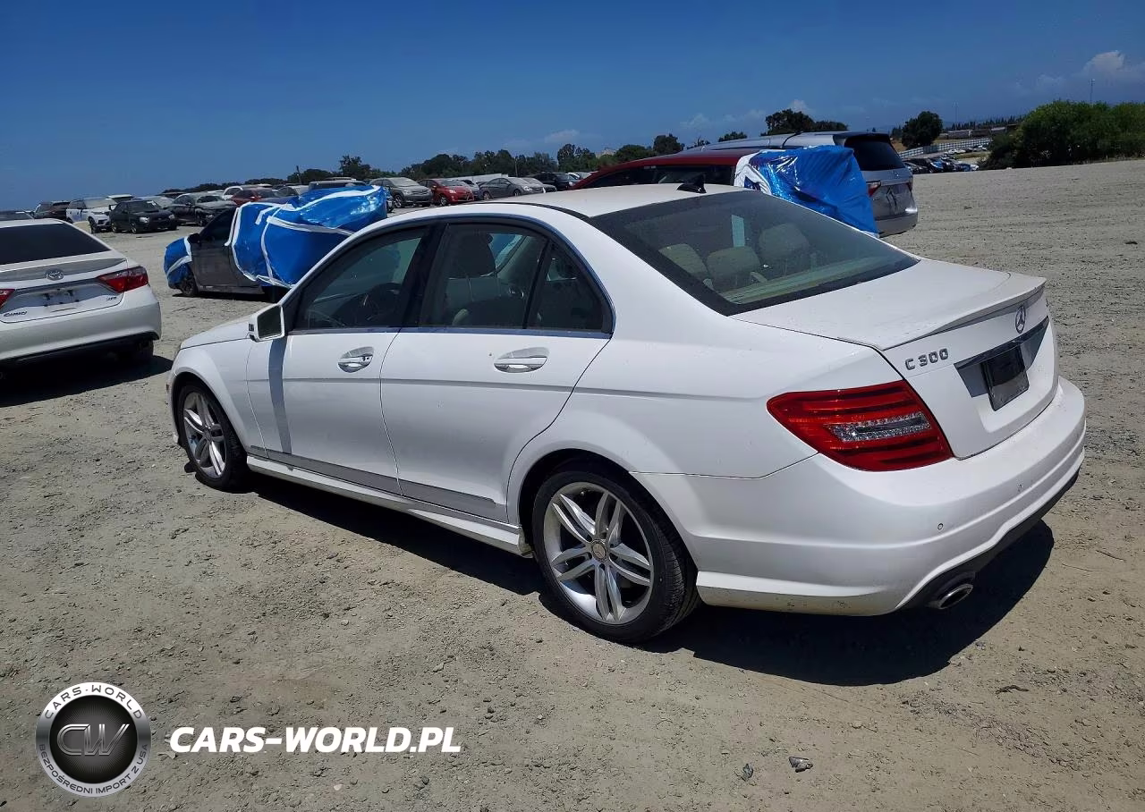 2013 Mercedes-Benz C 300 4Matic VIN:WDDGF8AB2DG147922 - 2
