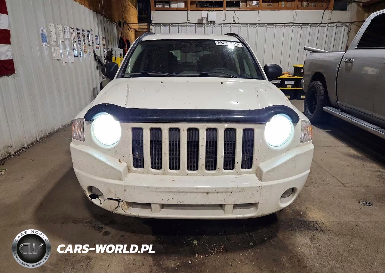 2010 Jeep Compass Sport VIN:1J4NT4FA8AD506863 - 5