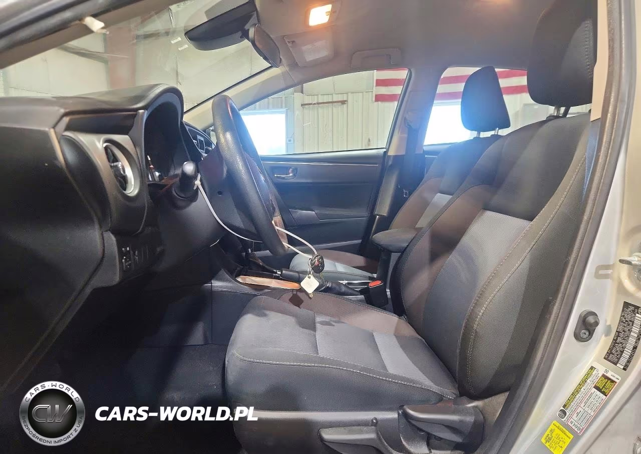 2018 Toyota Corolla Le VIN:2T1BURHE5JC017420 - 7