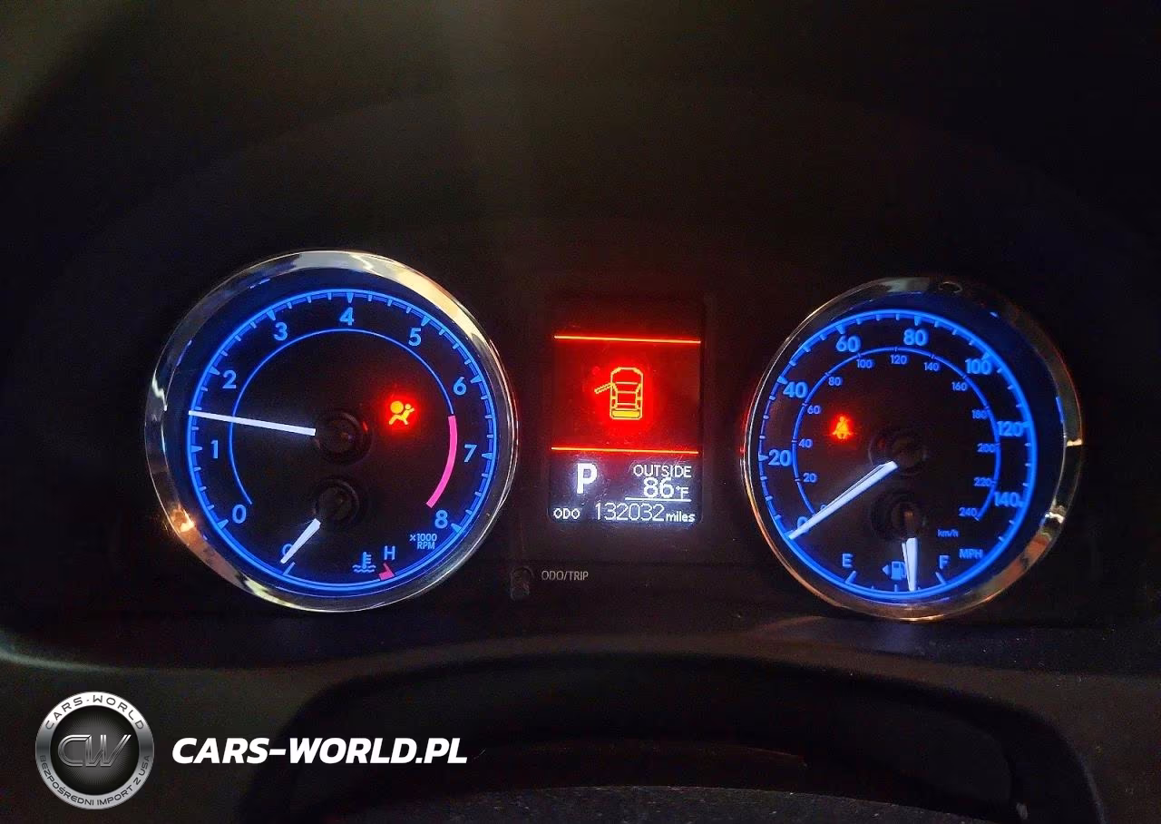 2018 Toyota Corolla Le VIN:2T1BURHE5JC017420 - 9