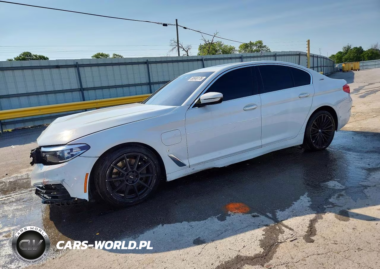 2018 BMW 530E