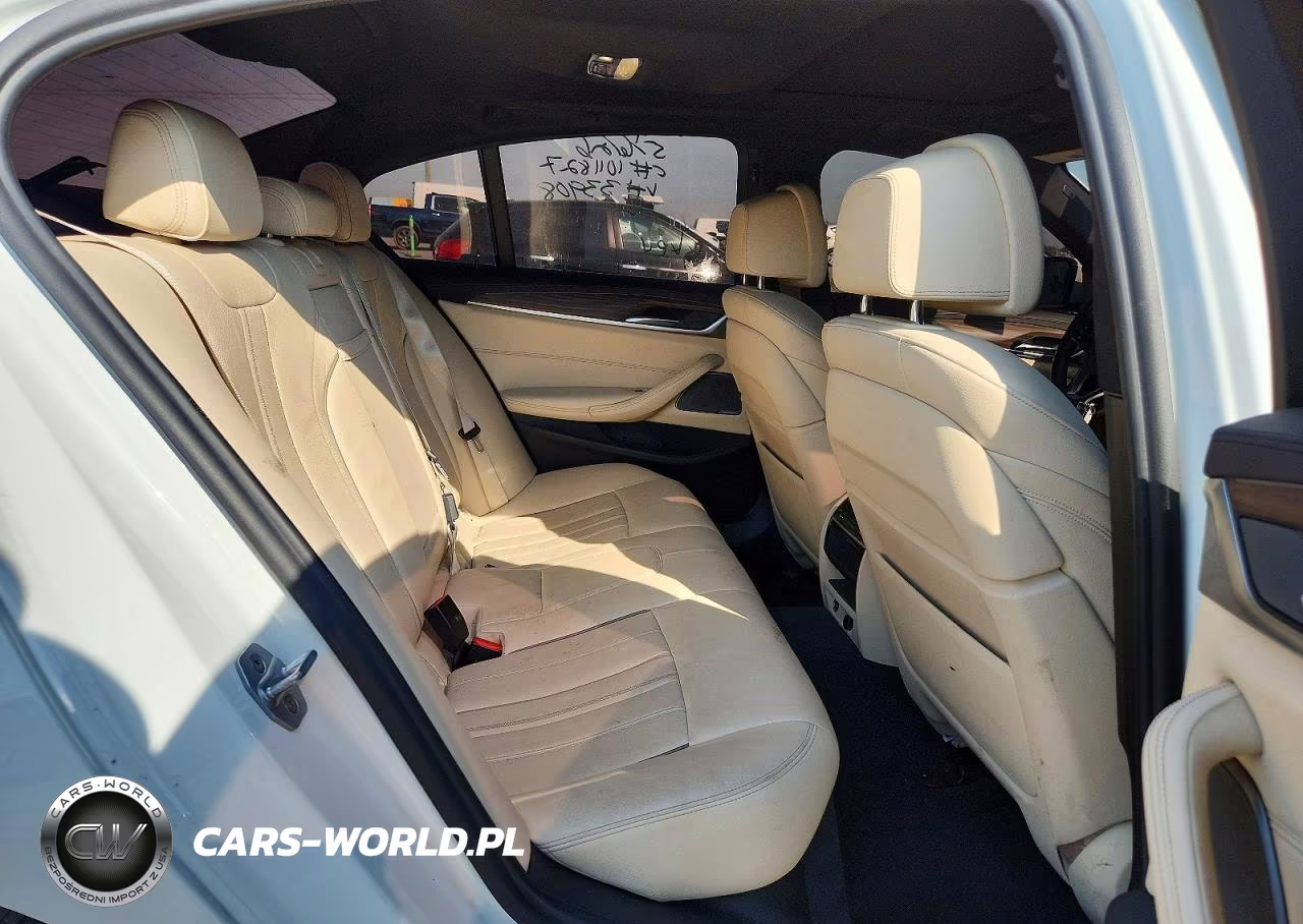 2018 BMW 530E VIN:WBAJA9C56JB033908 - 10