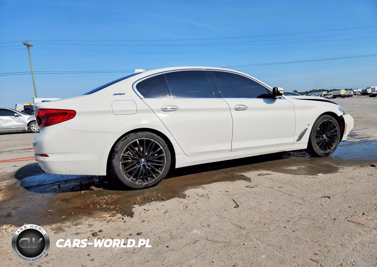 2018 BMW 530E VIN:WBAJA9C56JB033908 - 3