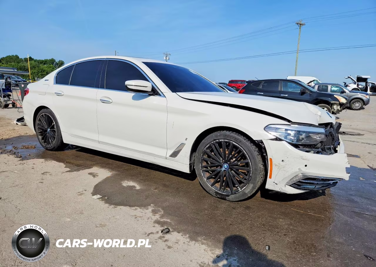 2018 BMW 530E VIN:WBAJA9C56JB033908 - 4