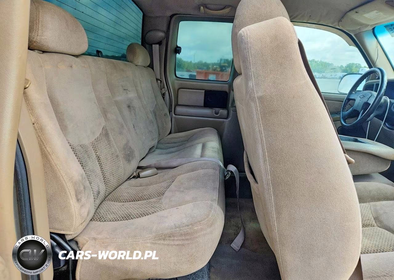 2003 Chevrolet Silverado C1500 VIN:2GCEC19V031212617 - 10