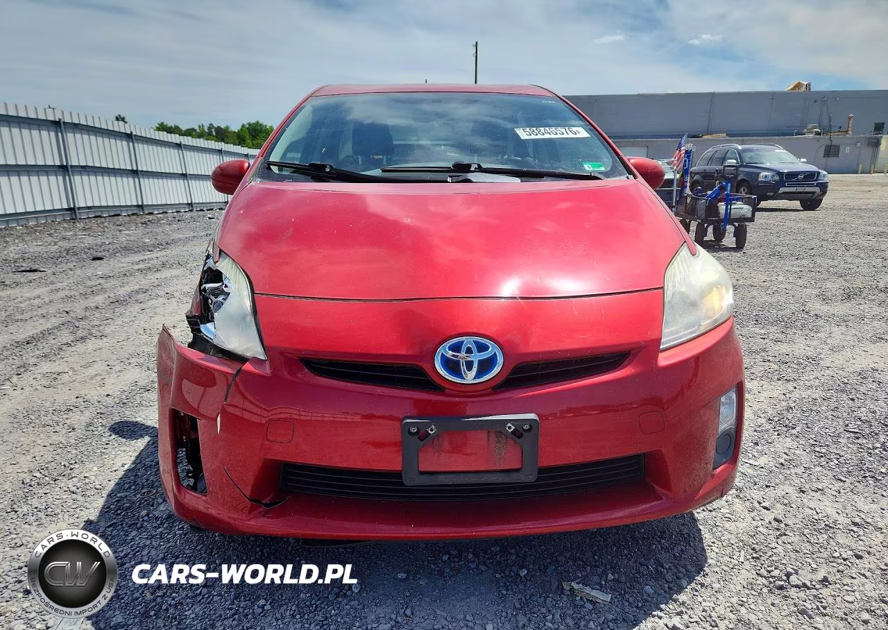 2011 Toyota Prius Two VIN:JTDKN3DU5B0261135 - 5