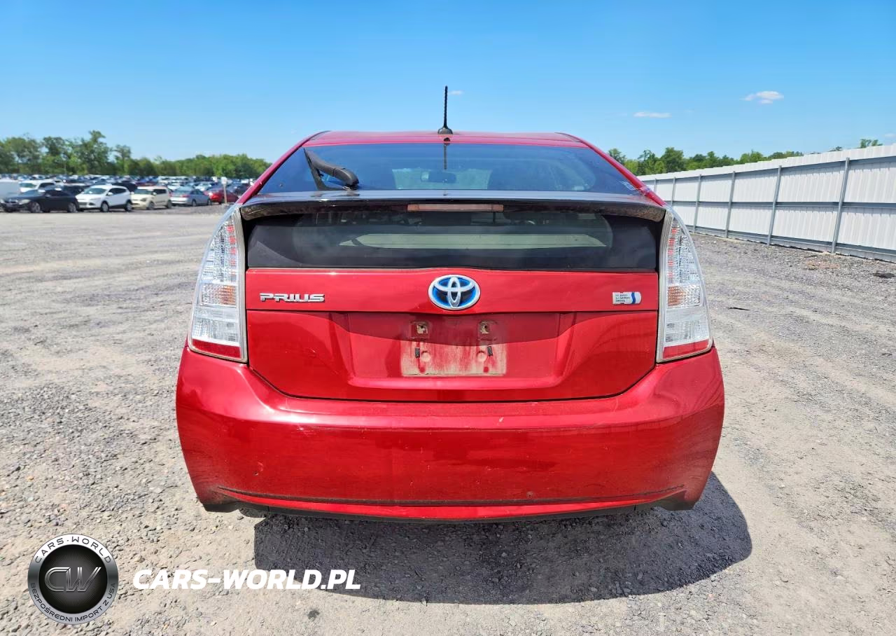 2011 Toyota Prius Two VIN:JTDKN3DU5B0261135 - 6