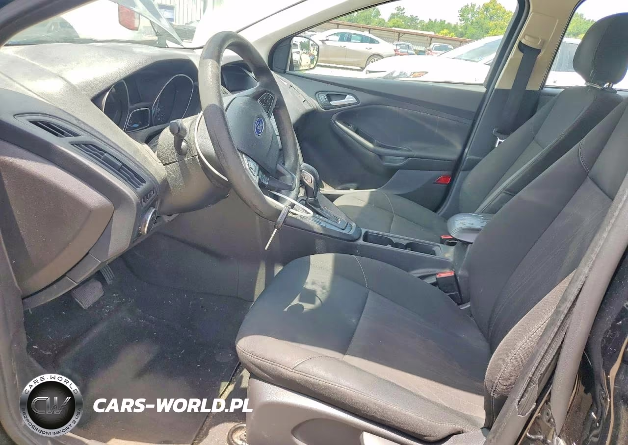 2018 Ford Focus Se VIN:1FADP3K20JL256089 - 7