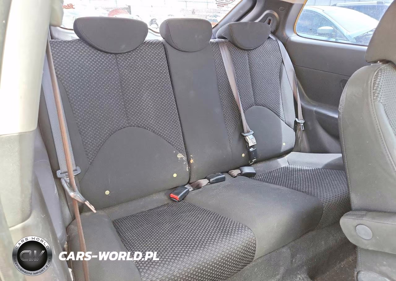 2011 Hyundai Accent Gl VIN:KMHCM3AC0BU192572 - 10