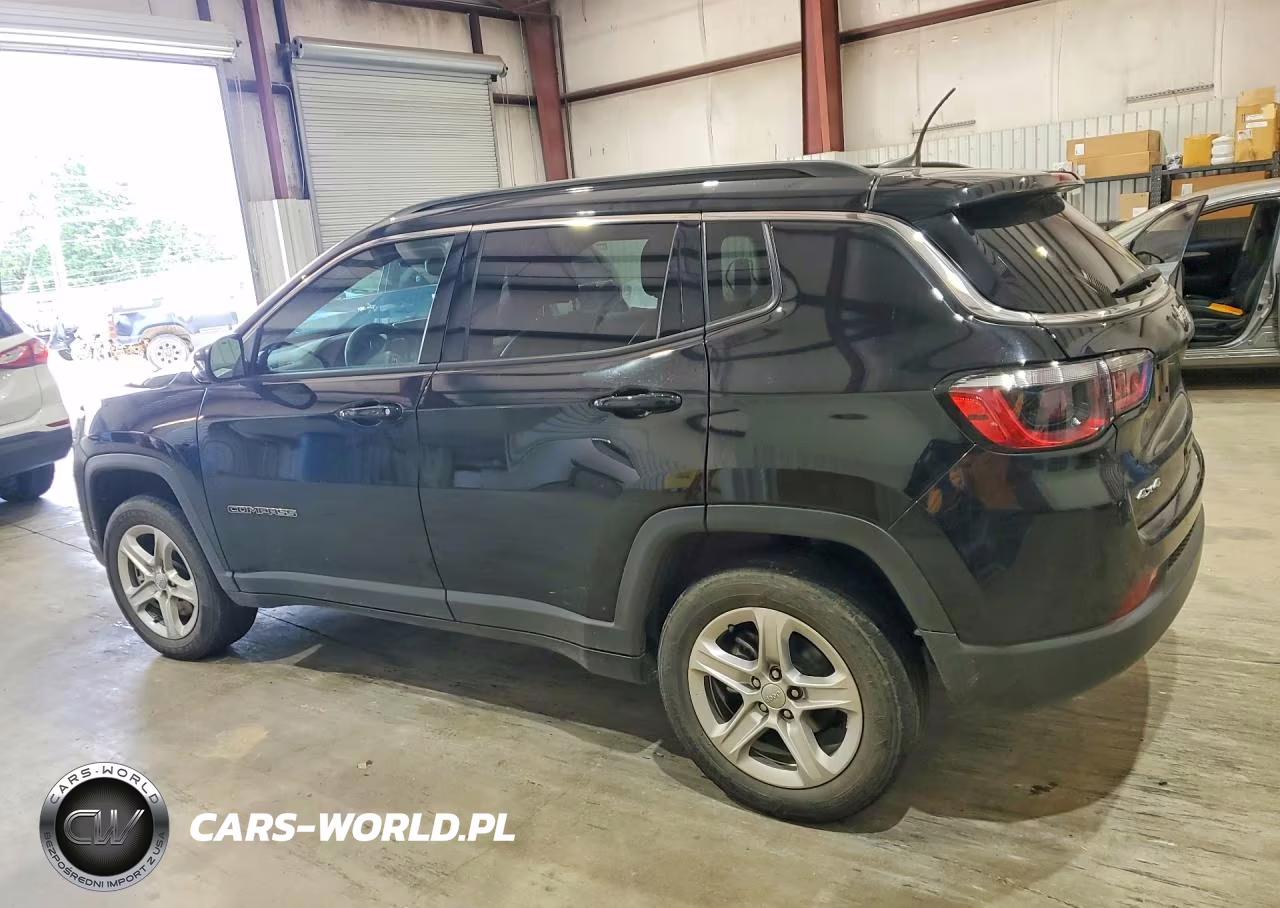 2023 Jeep Compass Latitude VIN:3C4NJDBN3PT503375 - 2