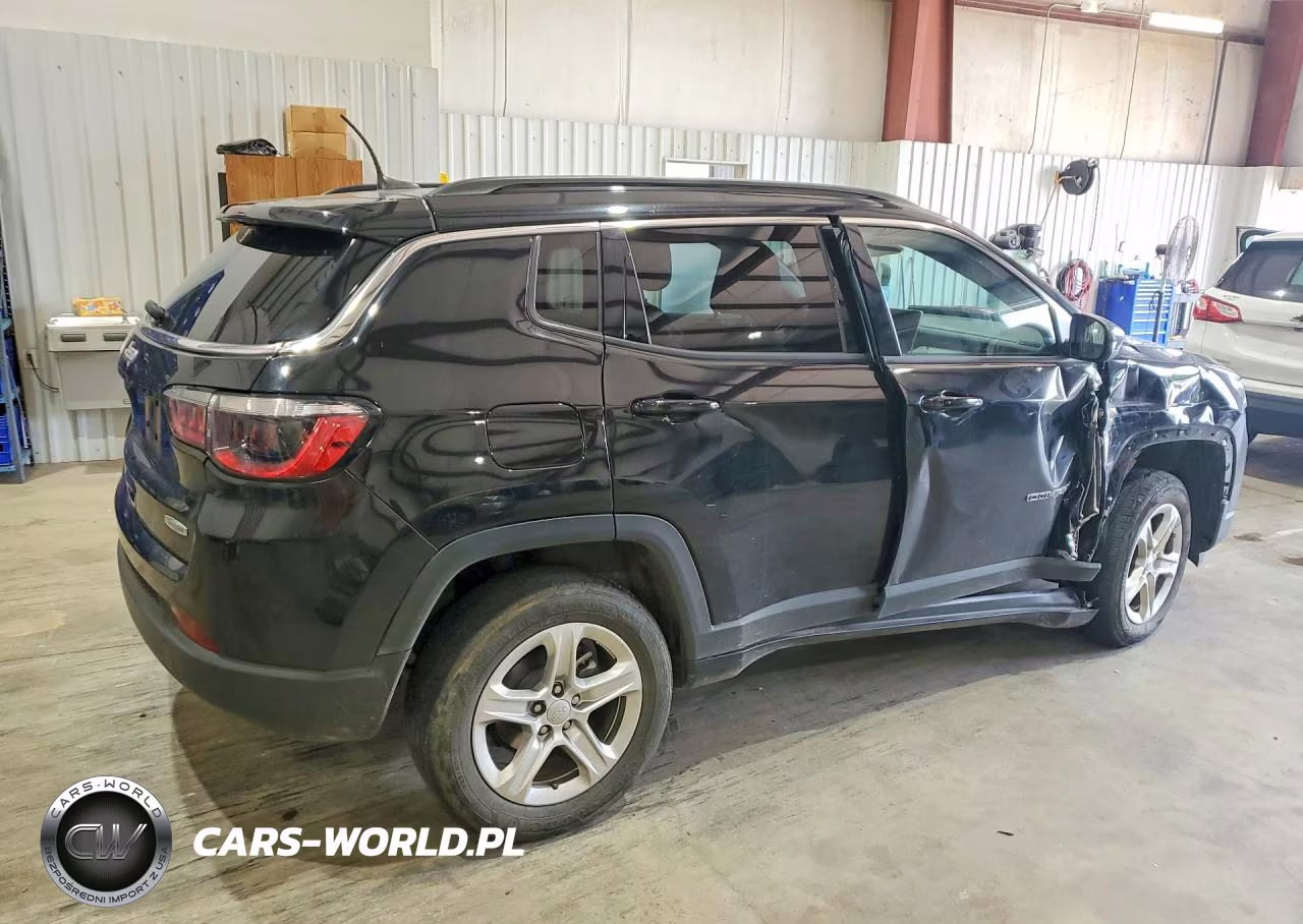 2023 Jeep Compass Latitude VIN:3C4NJDBN3PT503375 - 3