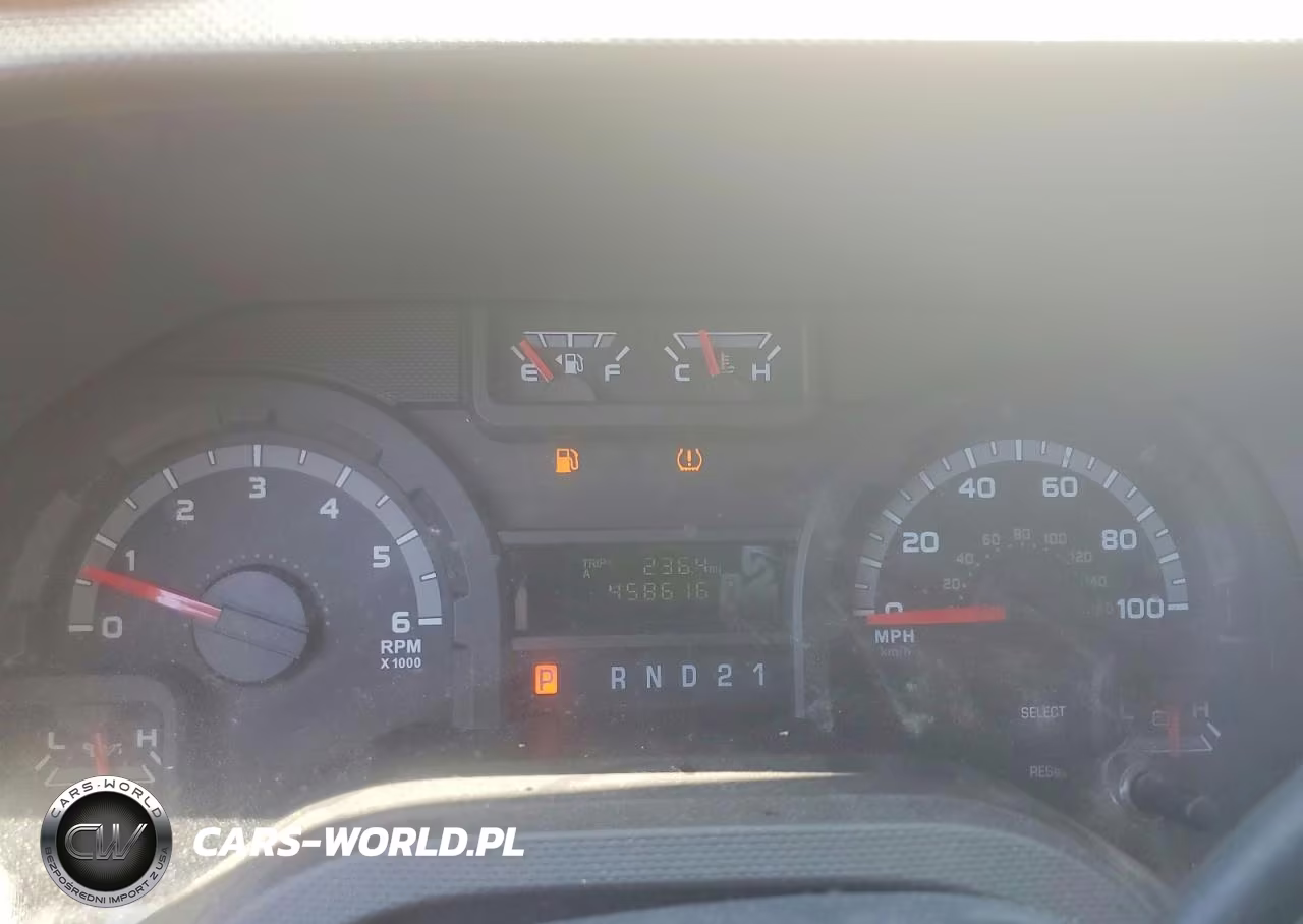 2011 Ford Econoline E250 Van VIN:1FTNE2EW8BDB40096 - 9