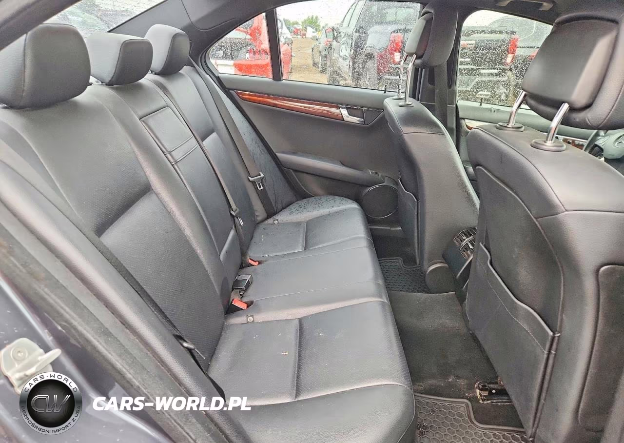 2010 Mercedes-Benz C 300 4Matic VIN:WDDGF8BB6AR127199 - 10