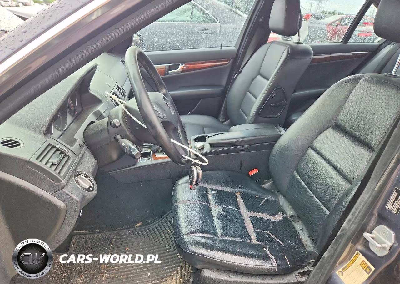2010 Mercedes-Benz C 300 4Matic VIN:WDDGF8BB6AR127199 - 7