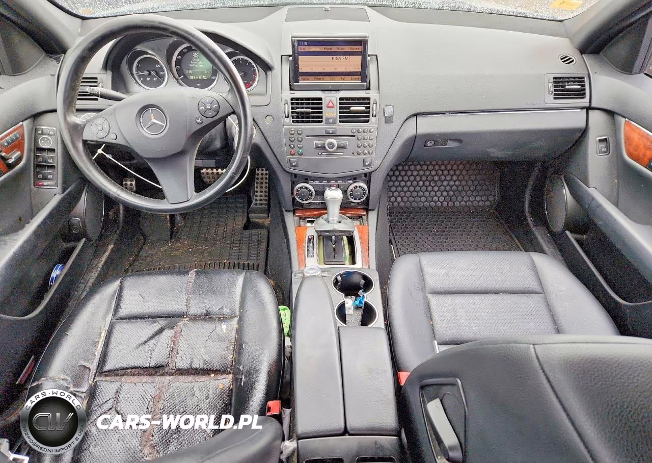 2010 Mercedes-Benz C 300 4Matic VIN:WDDGF8BB6AR127199 - 8