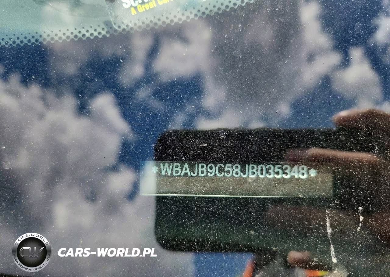 2018 BMW M550Xi VIN:WBAJB9C58JB035348 - 12