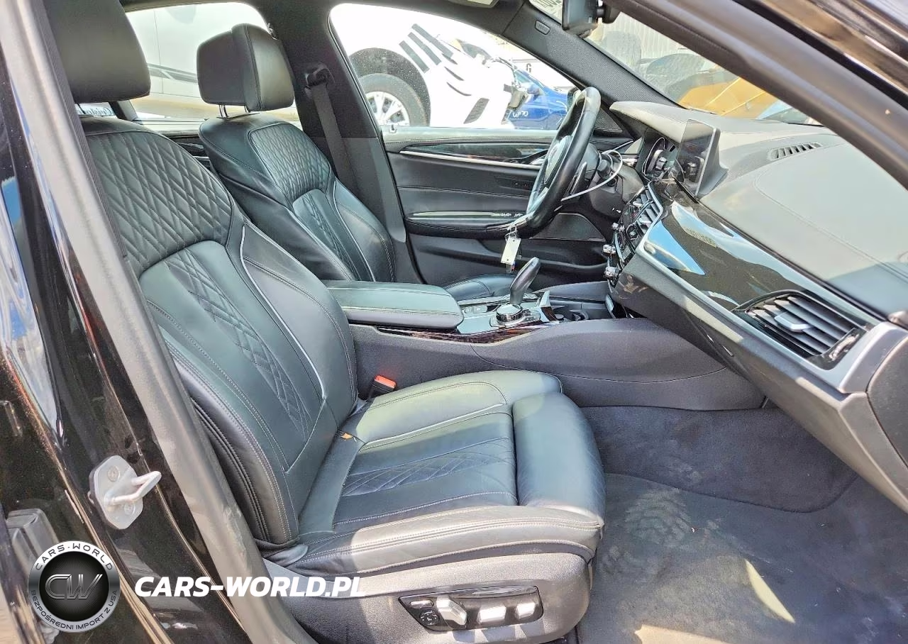 2018 BMW M550Xi VIN:WBAJB9C58JB035348 - 7