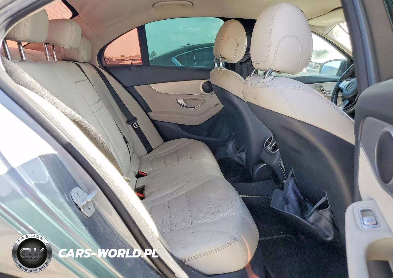 2015 Mercedes-Benz C 300 4Matic VIN:55SWF4KB8FU028717 - 10
