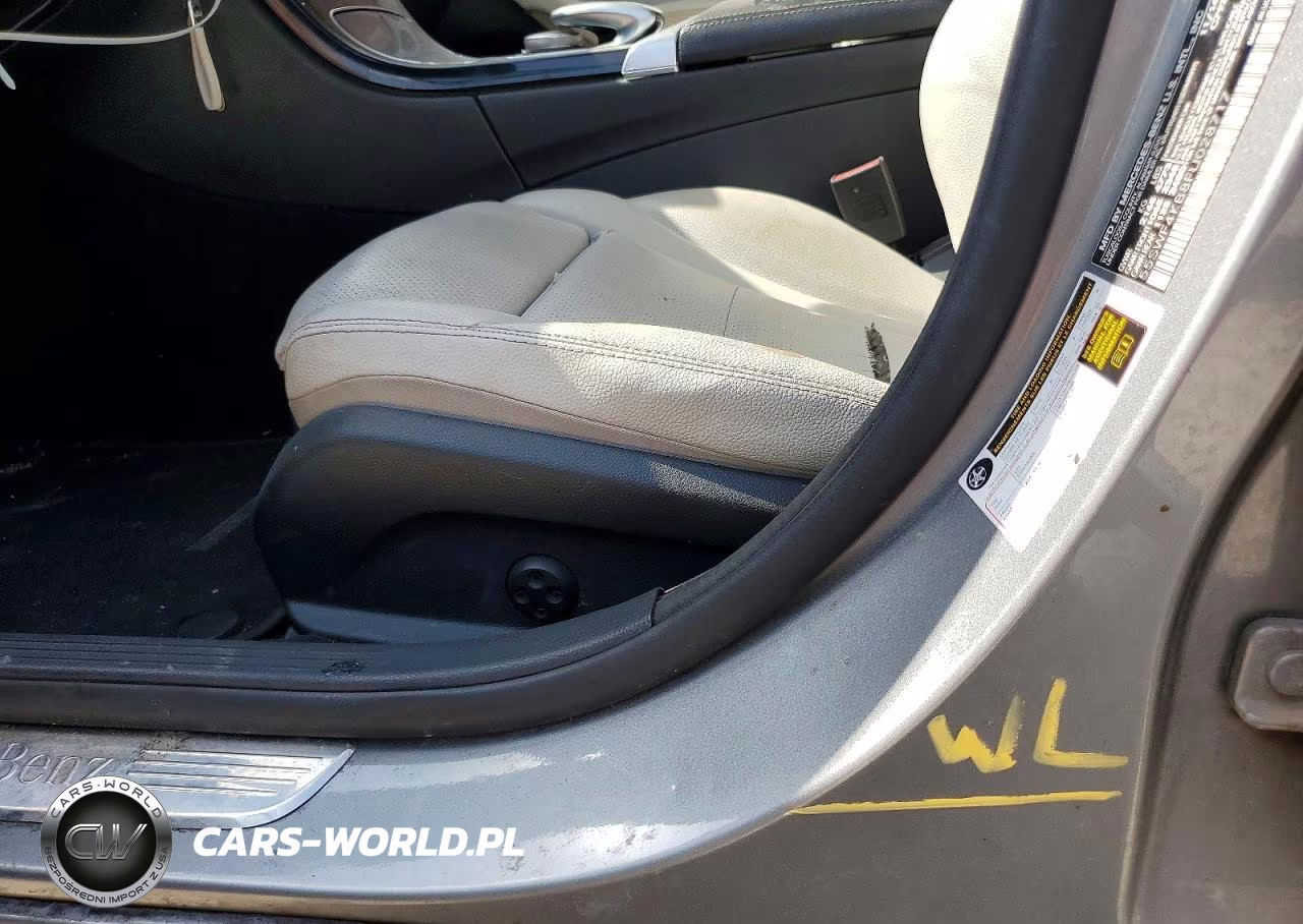 2015 Mercedes-Benz C 300 4Matic VIN:55SWF4KB8FU028717 - 12