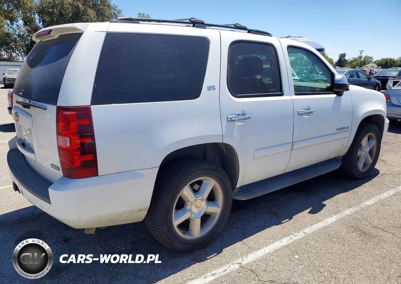 2007 Chevrolet Tahoe C1500 VIN:1GNFC13047J388414 - 3