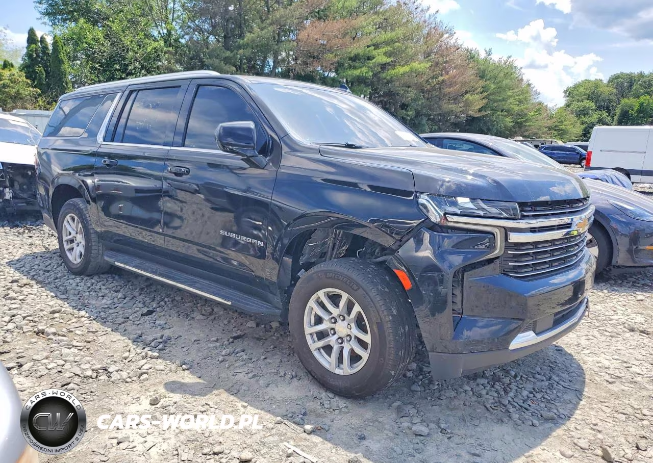 2021 Chevrolet Suburban C1500 Lt VIN:1GNSCCKD7MR208631 - 4