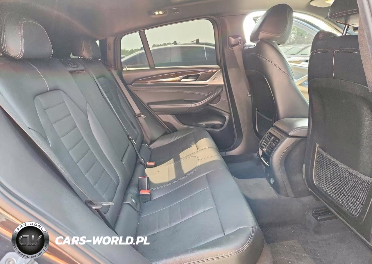 2019 BMW X4 xDrive30I VIN:5UXUJ3C53KLA58761 - 11