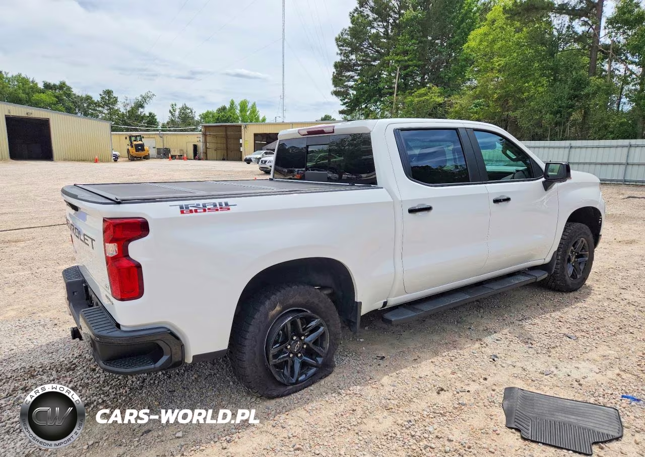 2023 Chevrolet Silverado K1500 Lt Trail Boss VIN:3GCUDFELXPG231313 - 3