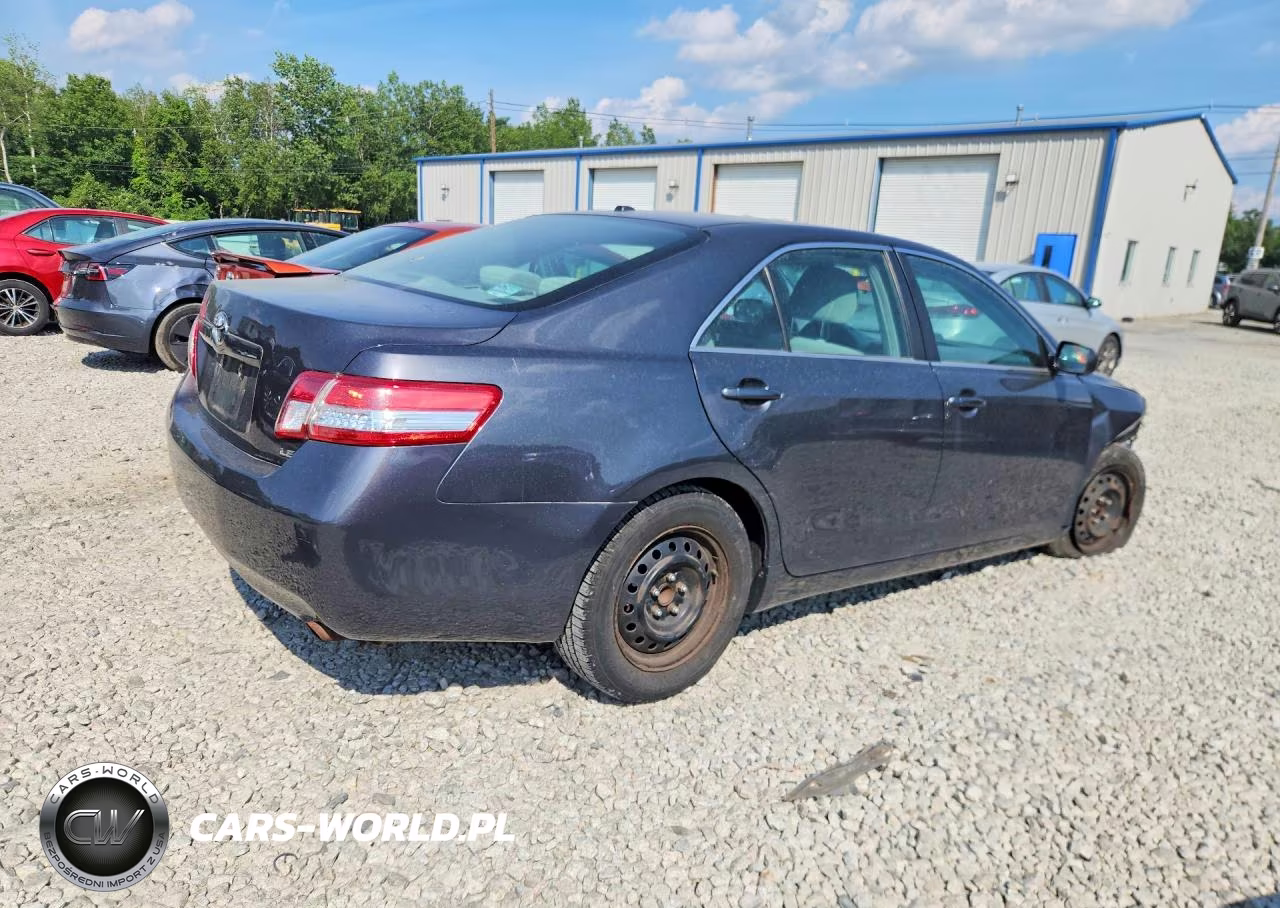 2010 Toyota Camry Le VIN:4T1BF3EK4AU045306 - 3