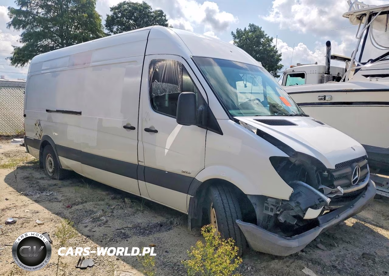 2012 Mercedes-Benz Sprinter 2500 Delivery Van VIN:WD3PE8CB2C5671845 - 4