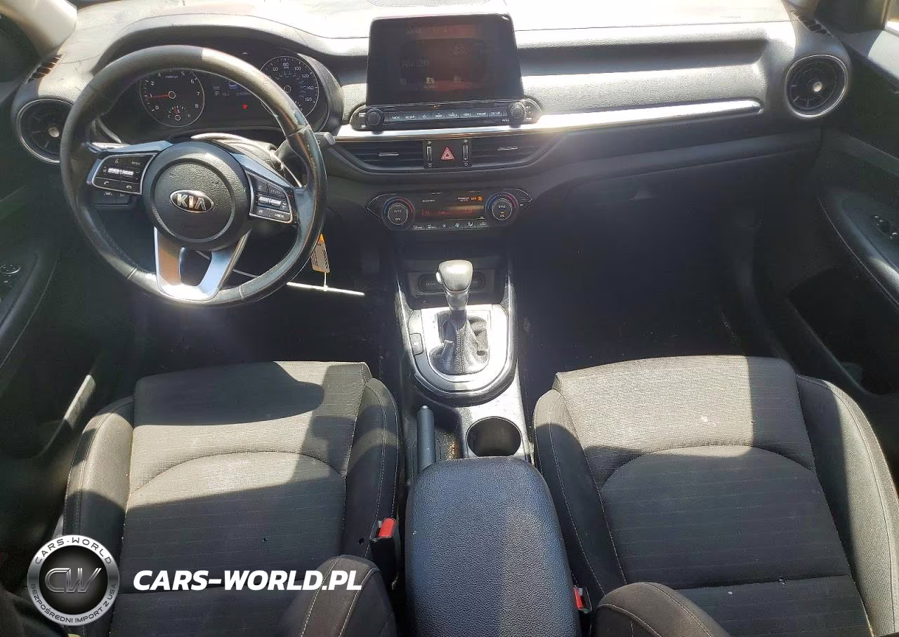 2019 Kia Forte S VIN:3KPF34ADXKE016386 - 8