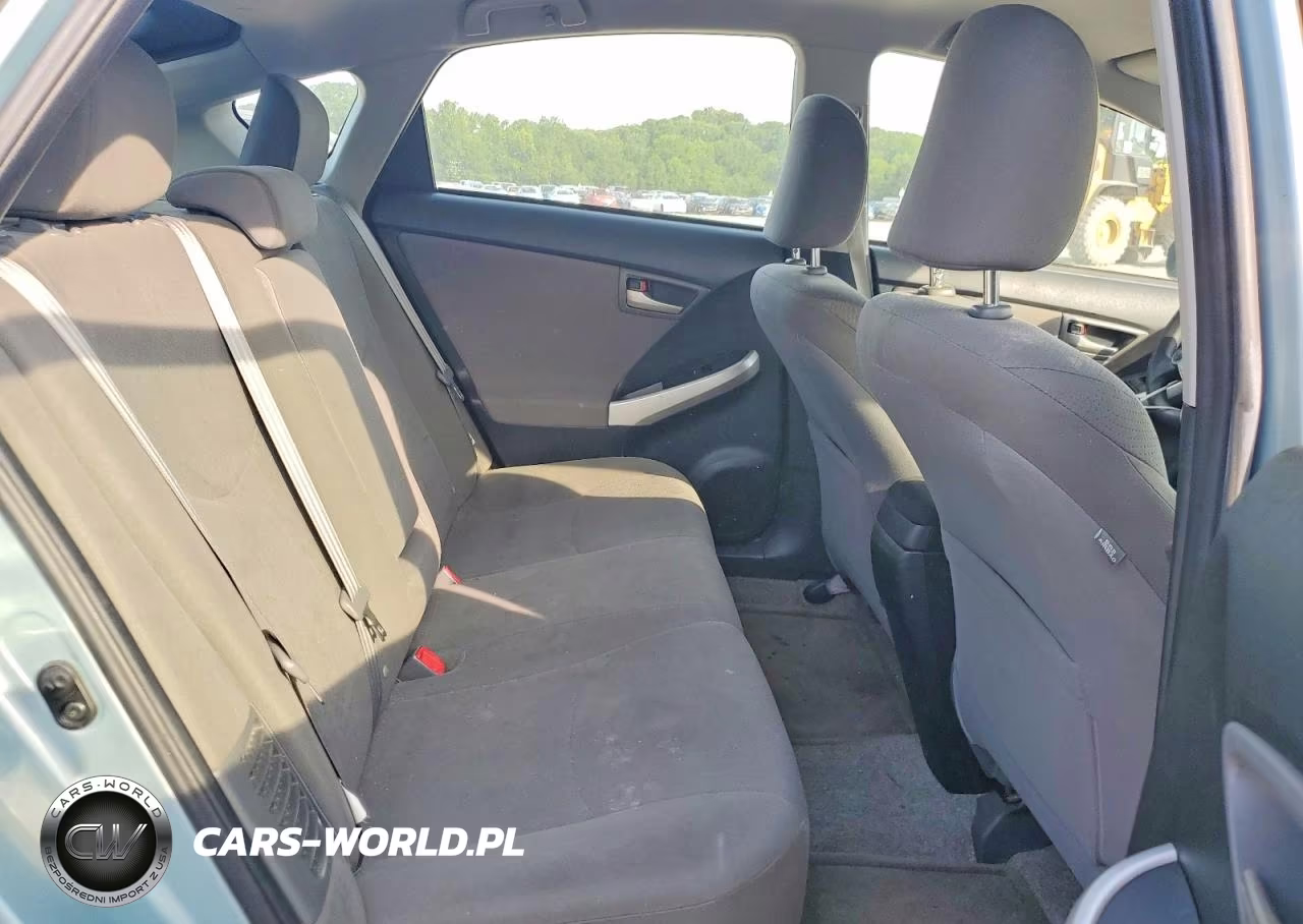 2012 Toyota Prius Two VIN:JTDKN3DU8C1553308 - 10