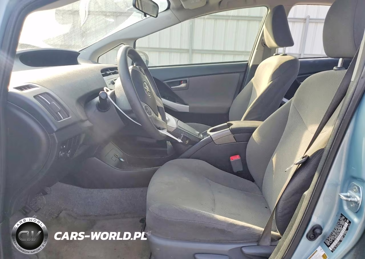 2012 Toyota Prius Two VIN:JTDKN3DU8C1553308 - 7