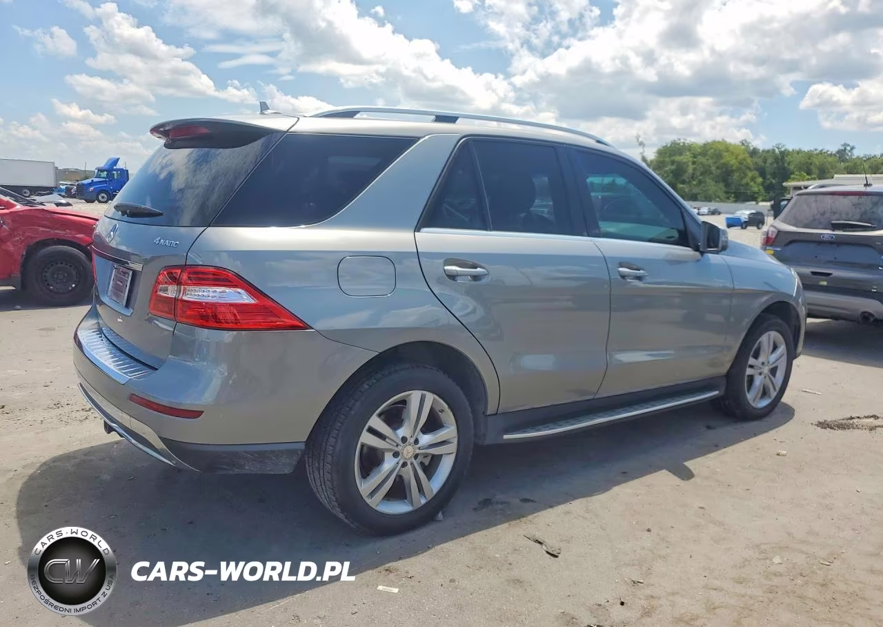 2015 Mercedes-Benz Ml 350 4Matic VIN:4JGDA5HB1FA517842 - 3
