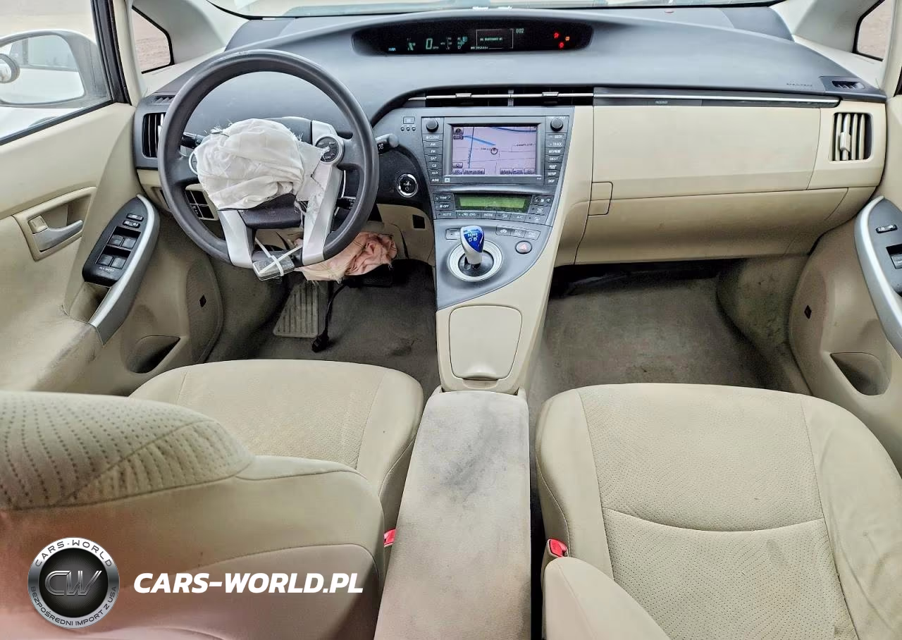 2011 Toyota Prius Three VIN:JTDKN3DUXB1330380 - 8