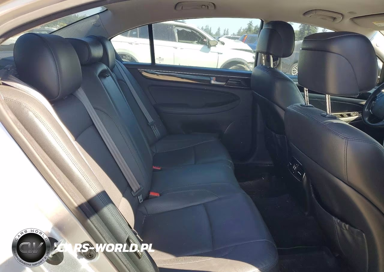 2013 Hyundai Genesis 3.8L VIN:KMHGC4DD7DU235354 - 10