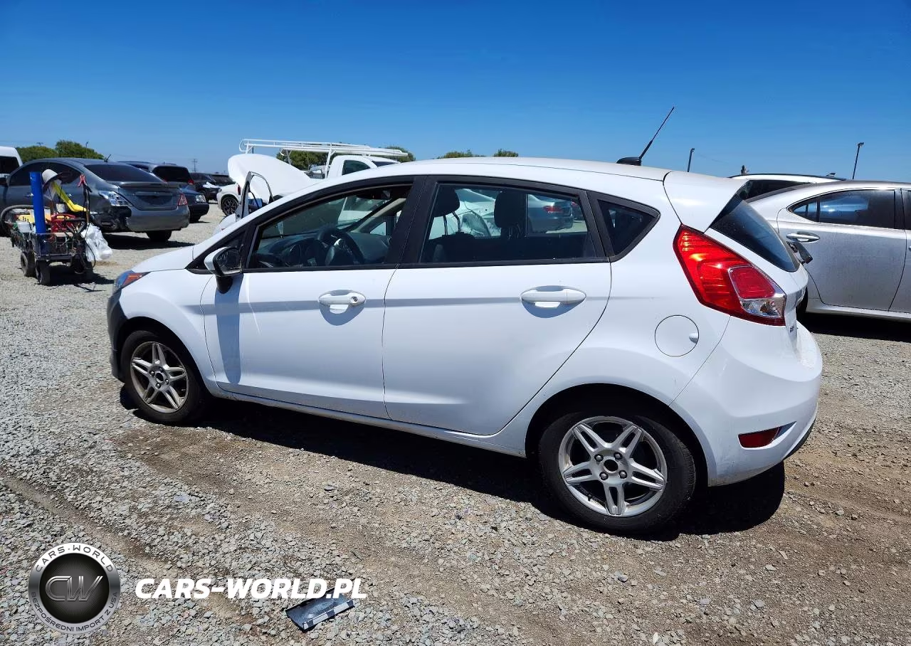 2018 Ford Fiesta Se VIN:3FADP4EJ4JM112214 - 2