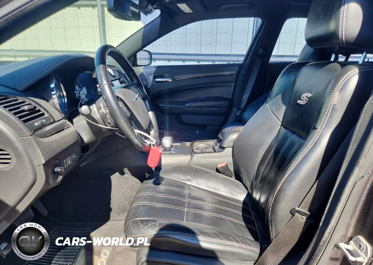 2013 Chrysler 300 S VIN:2C3CCABG9DH587017 - 7