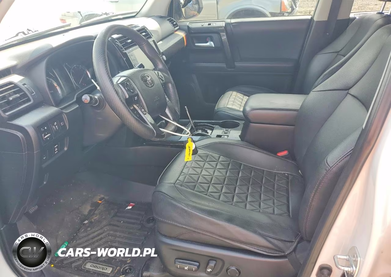 2021 Toyota 4Runner Venture Edition VIN:JTEHU5JR1M5909029 - 7