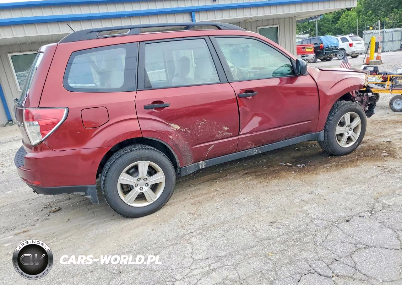 2013 Subaru Forester 2.5X VIN:JF2SHABC8DH424419 - 3