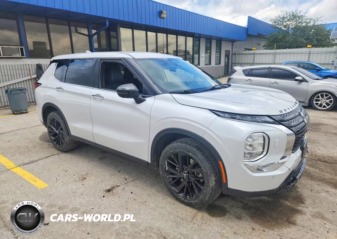 2023 Mitsubishi Outlander Se VIN:JA4J4UA82PZ030914 - 4