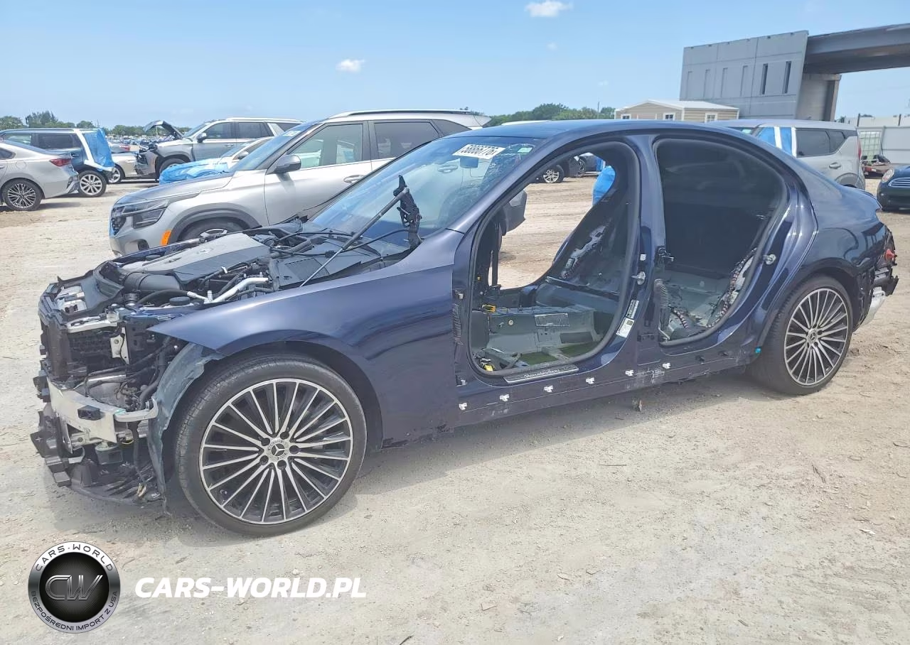 2023 Mercedes-Benz C 300 4Matic – zdjęcie 1 z 12