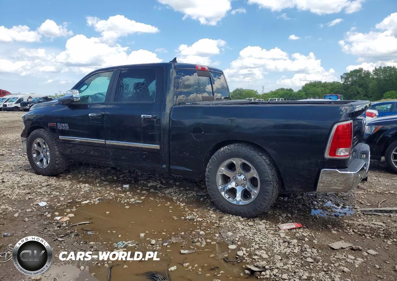 2015 Ram 1500 Laramie VIN:1C6RR7VM4FS727762 - 2