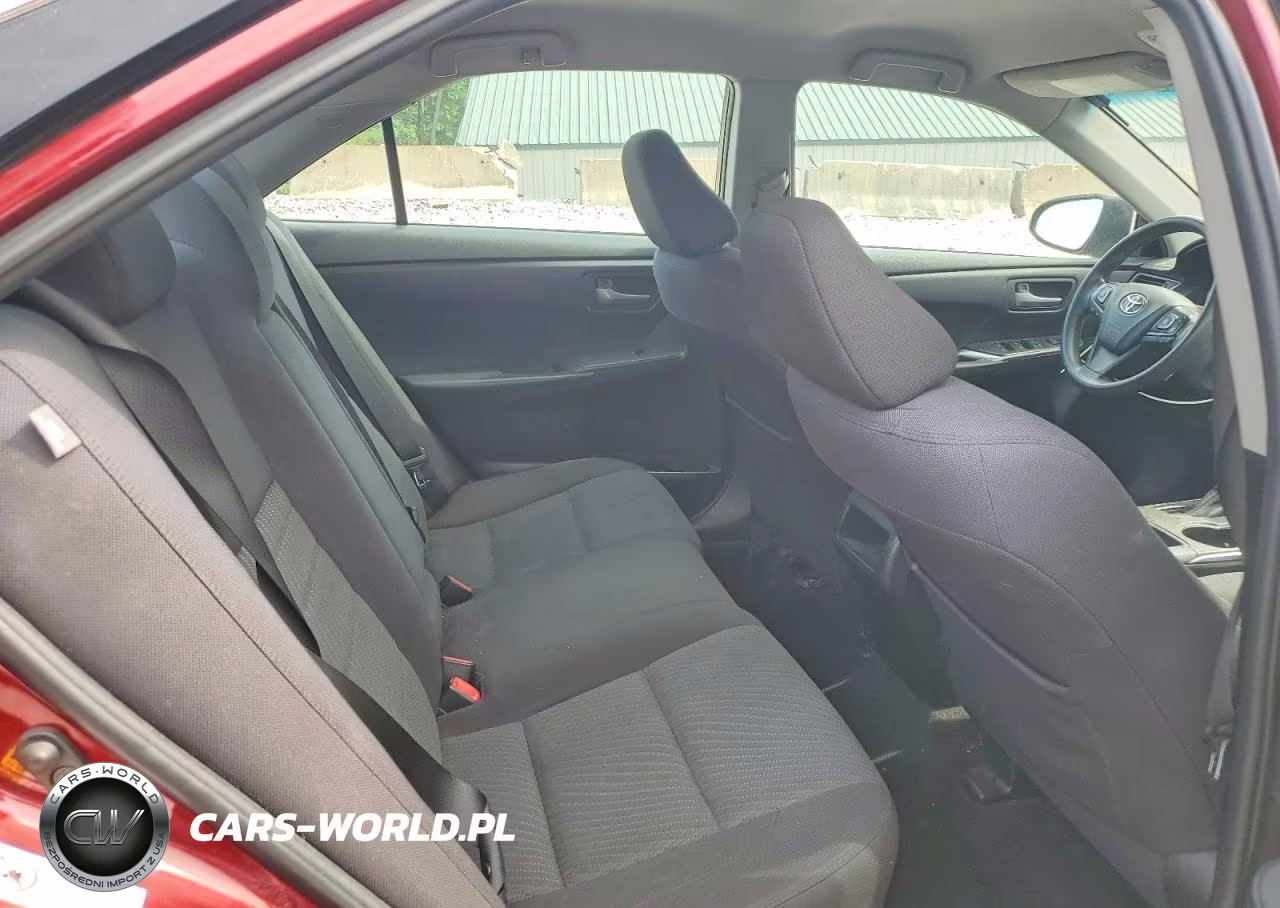 2016 Toyota Camry Le VIN:4T1BF1FK1GU532586 - 10