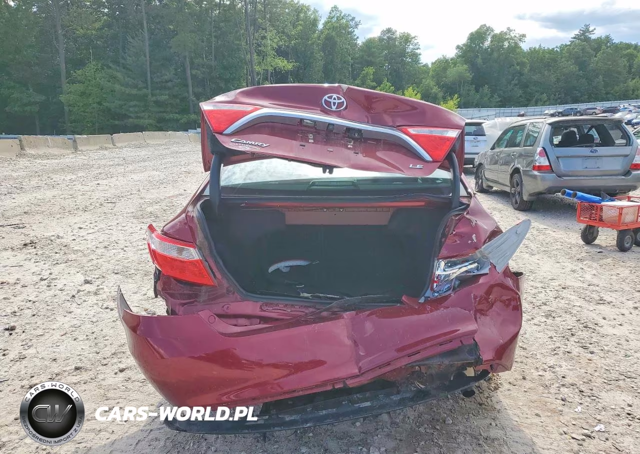 2016 Toyota Camry Le VIN:4T1BF1FK1GU532586 - 6